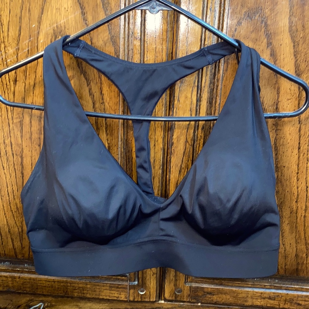 Athleta Sport bra 38B/c like new with pads